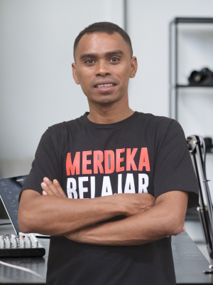 SERVASIUS TAHU, S.Pd., Gr